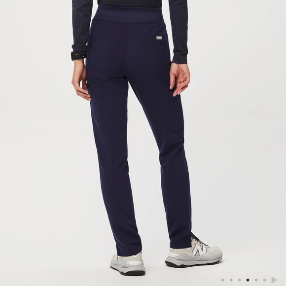 Figs Yola scrub pants navy blue - Picture 2 of 6